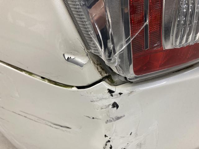 左リヤ廻り修理　プリウス　ＤＡＡ－ＺＶＷ３０　Ｈ２５年式　ご新規様　初来店　大阪市　車検　修理　鈑金　塗装　事故修理　パーツ持込取付　西成区　阿倍野区　住吉区　住之江区　