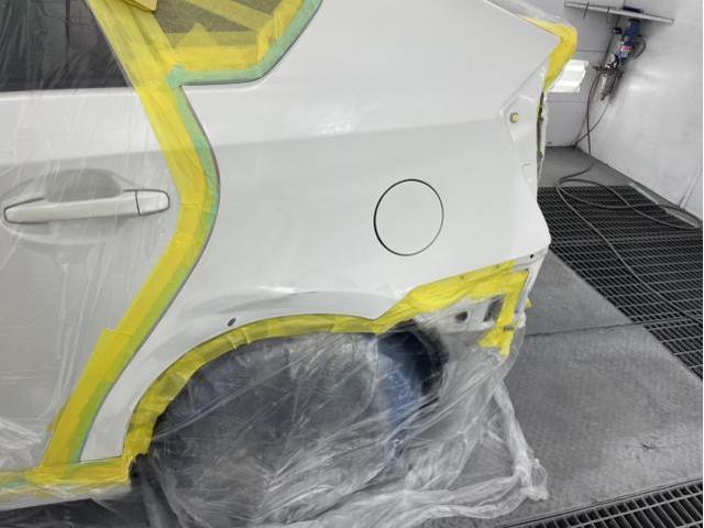 左リヤ廻り修理　プリウス　ＤＡＡ－ＺＶＷ３０　Ｈ２５年式　ご新規様　初来店　大阪市　車検　修理　鈑金　塗装　事故修理　パーツ持込取付　西成区　阿倍野区　住吉区　住之江区　