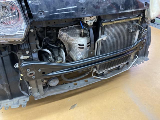 右フロント廻り修理　ムーヴ　ＤＢＡ－Ｌ１７５Ｓ　ご新規様　初来店　大阪市　車検　修理　鈑金　塗装　事故修理　パーツ持込取付　西成区　阿倍野区　住吉区　住之江区　