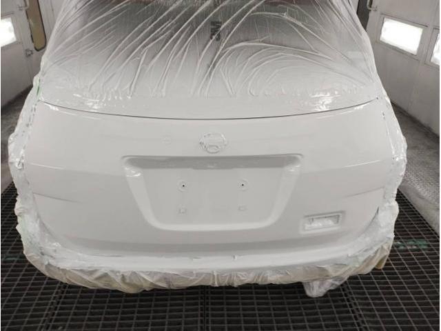 リヤゲートドア修理　ＮＶ１５０ＡＤ　ＤＢＦ－ＶＹ１２　ご新規様　初来店　大阪市　車検　修理　鈑金　塗装　事故修理　パーツ持込取付　西成区　阿倍野区　住吉区　住之江区　