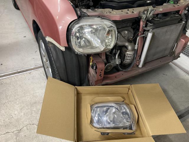 右フロント廻り修理　アルトラパン　ＤＢＡ－ＨＥ２２Ｓ　ご新規様　初来店　大阪市　車検　修理　鈑金　塗装　事故修理　パーツ持込取付　西成区　阿倍野区　住吉区　住之江区　