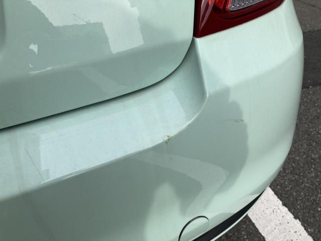 リヤバンパー修理　フィアット５００　Ｒ３年式　ご新規様　初来店　大阪市　車検　修理　鈑金　塗装　事故修理　パーツ持込取付　西成区　阿倍野区　住吉区　住之江区　