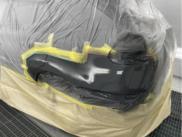 左リヤ廻り修理　ハリアー　ＤＡＡ－ＭＨＵ３８Ｗ　Ｈ１９年式　ご新規様　初来店　大阪市　車検　修理　鈑金　塗装　事故修理　パーツ持込取付　西成区　阿倍野区　住吉区　住之江区　