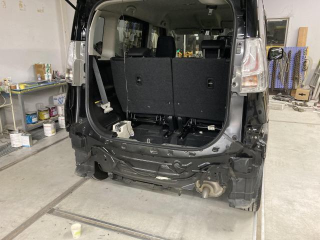 リヤ廻り修理　ソリオバンディット　ＤＡＡ－ＭＡ３６Ｓ　ご新規様　初来店　大阪市　車検　修理　鈑金　塗装　事故修理　パーツ持込取付　西成区　阿倍野区　住吉区　住之江区　