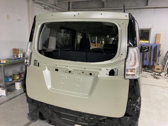 リヤ廻り修理　ソリオバンディット　ＤＡＡ－ＭＡ３６Ｓ　ご新規様　初来店　大阪市　車検　修理　鈑金　塗装　事故修理　パーツ持込取付　西成区　阿倍野区　住吉区　住之江区　