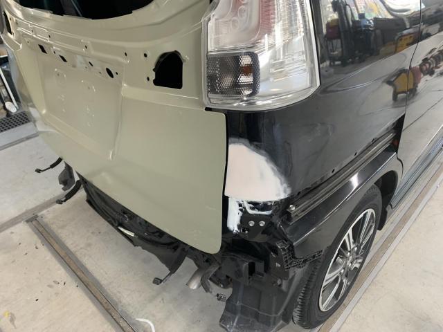 リヤ廻り修理　ソリオバンディット　ＤＡＡ－ＭＡ３６Ｓ　ご新規様　初来店　大阪市　車検　修理　鈑金　塗装　事故修理　パーツ持込取付　西成区　阿倍野区　住吉区　住之江区　