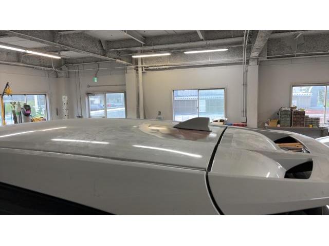 ルーフ修理 CH-R DAA-ZYX10 H29年式 ご新規様 初来店 大阪市 車検 修理 鈑金 塗装 事故修理 パーツ持込取付 西成区 阿倍野区 住吉区 住之江区