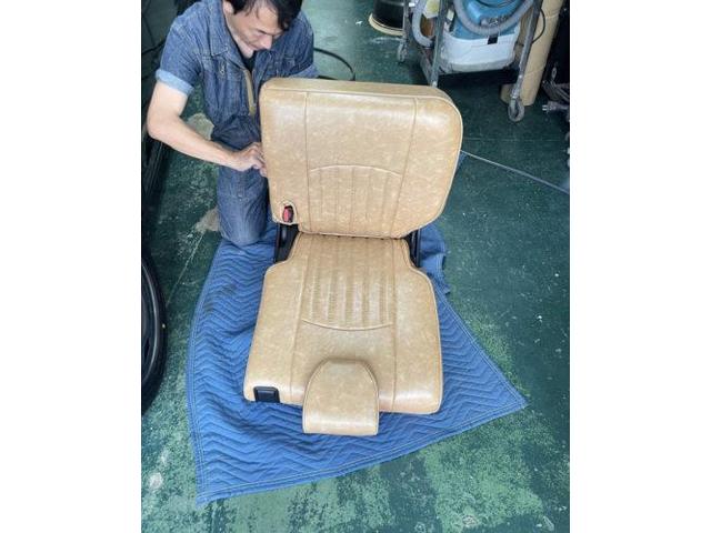 　板金修理専門店だけど・・・・【新車カスタム】やっちゃいます