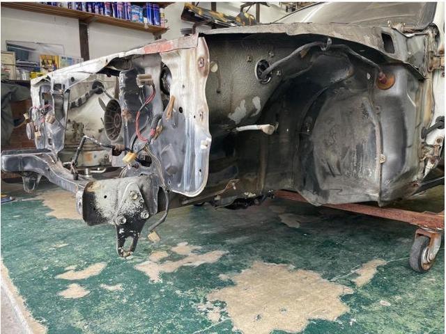 湾岸ミッドナイトではなく、、、頭文字Dで有名なAE86　レストアします