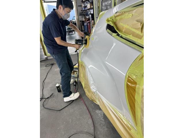 【トヨタ ヤリス 4BA-GXPA16】キズ・へこみ直し