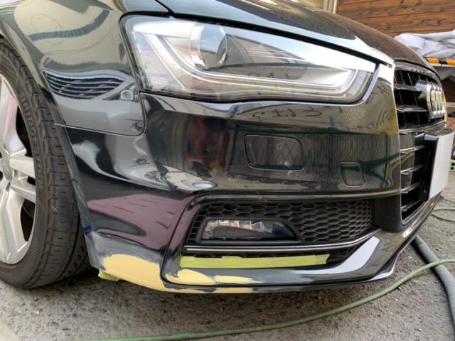 【アウディ　Ａ４】キズ・へこみ直し