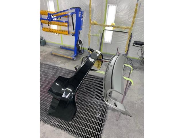 【アウディ　Ａ４】キズ・へこみ直し