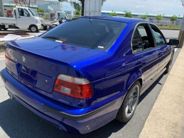 【ＢＭＷ　Ｍ５】塗装