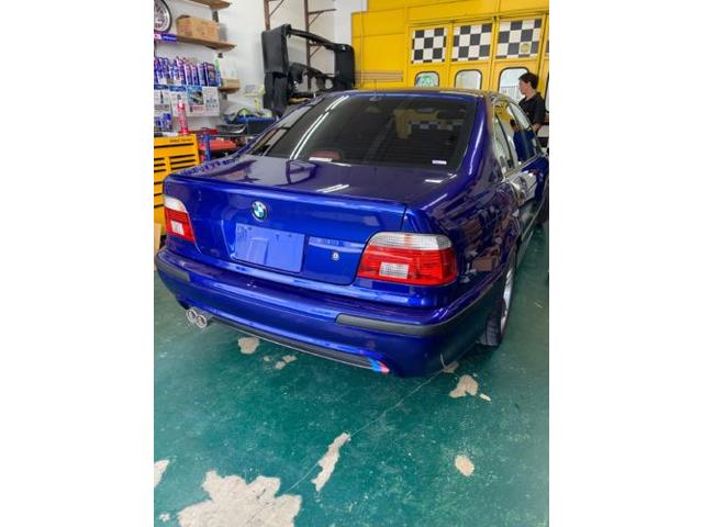 【ＢＭＷ　Ｍ５】塗装