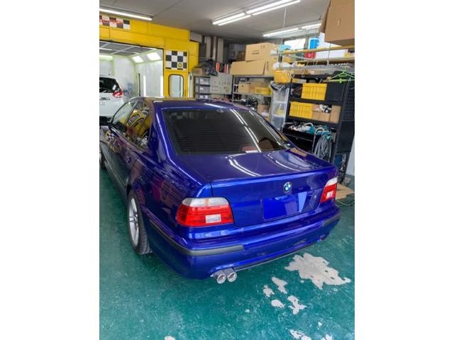 【ＢＭＷ　Ｍ５】塗装