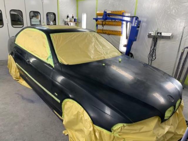 【ＢＭＷ　Ｍ５】塗装