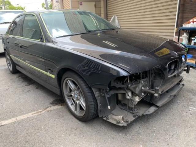 【ＢＭＷ　Ｍ５】塗装