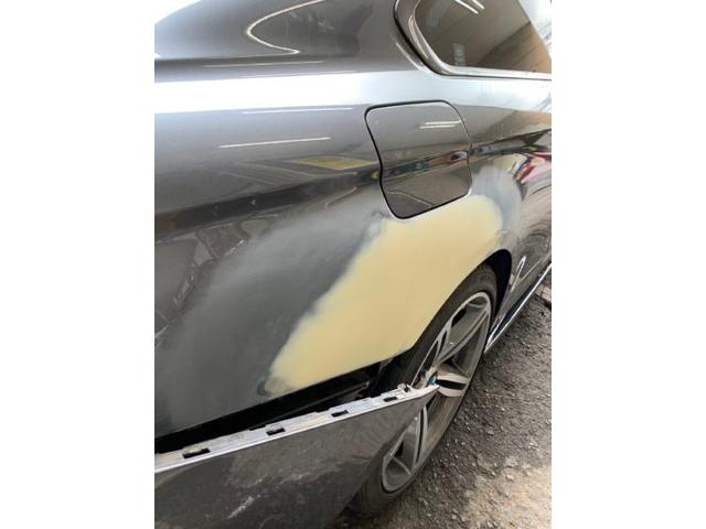 【ＢＭＷ　４シリーズ】キズ・へこみ直し