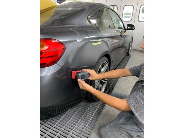 【ＢＭＷ　４シリーズ】キズ・へこみ直し