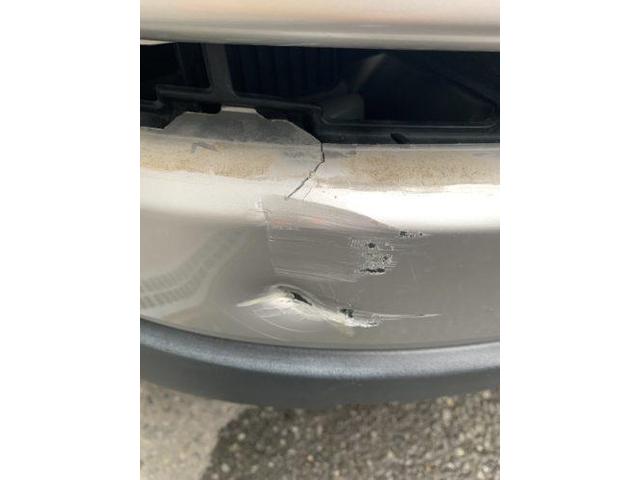 【ボルボ ＸＣ９０】キズ・へこみ直し