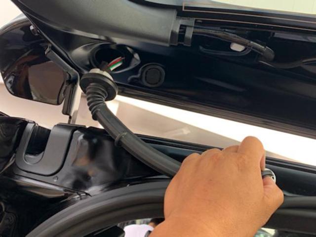 トヨタ　voxy80 デジタルインナーミラー型ドライブレコーダー の取り付け　