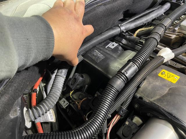 ５シリーズ　F10 　プラグ・コイル交換　タイヤ交換・車検・整備・修理・メンテナンス・タイヤ交換・持込パーツ取付　大歓迎　南丹市　亀岡市　西京区　京都府