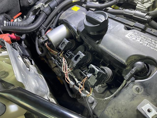 ５シリーズ　F10 　プラグ・コイル交換　タイヤ交換・車検・整備・修理・メンテナンス・タイヤ交換・持込パーツ取付　大歓迎　南丹市　亀岡市　西京区　京都府