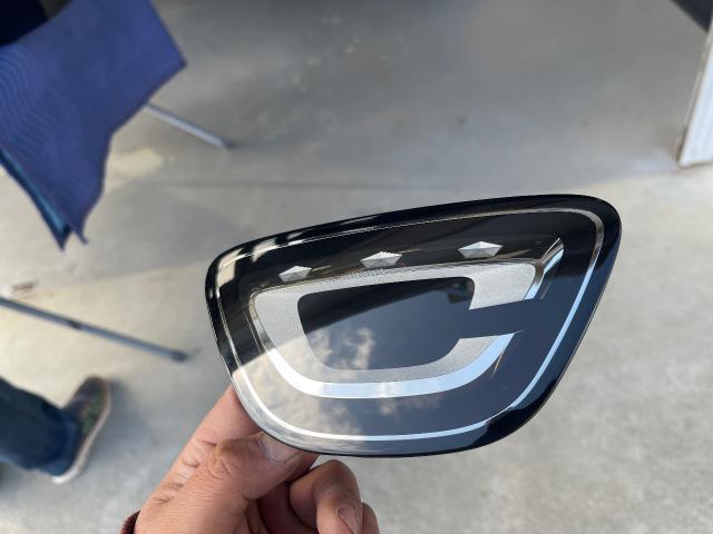 トヨタ　カローラツーリング　エンブレム交換　外装品・エアロパーツ取付　車検・整備・修理・メンテナンス・タイヤ交換・持込パーツ取付　大歓迎　南丹市　亀岡市　西京区　京都府