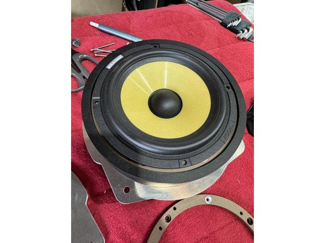 キャデラック　キャデラックドゥビル　カスタム　オーディオ　ワンオフ　スピーカー　FOCAL　京都府　京都市　輸入車　外車　修理　車検　メンテナンス　カスタム