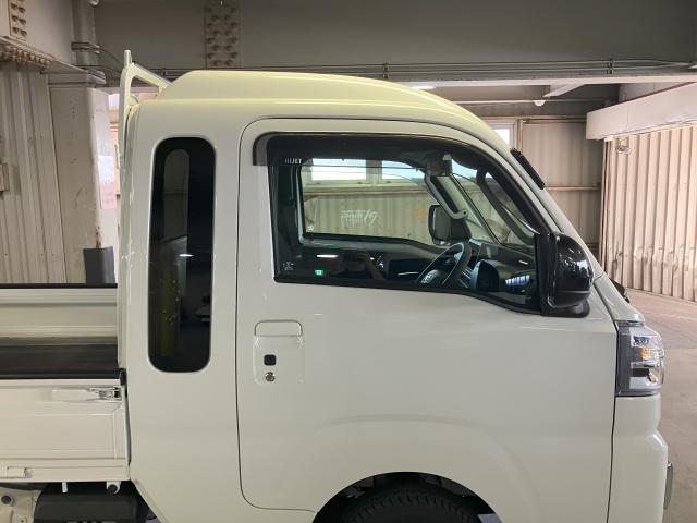 ダイハツ　ハイゼットトラック　フィルム施工　京都府　京都市　輸入車　外車　修理　車検　メンテナンス　カスタム　タイヤ交換　オイル交換　宇治市　長岡京市　亀岡市　大津市　草津市　守山市　栗東市　茨木市　高槻市　奈良市