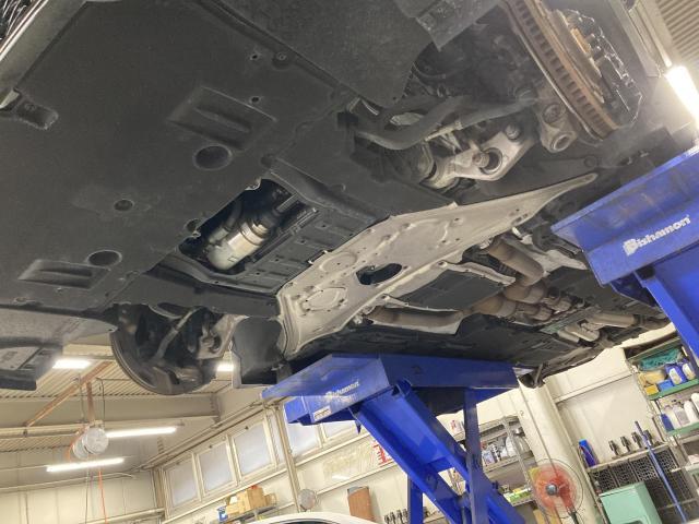 レクサス　ＬＳ　納車点検整備　京都府　京都市　輸入車　外車　修理　車検　メンテナンス　カスタム　タイヤ交換　オイル交換　宇治市　長岡京市　亀岡市　大津市　草津市　守山市　栗東市　茨木市　高槻市　奈良市