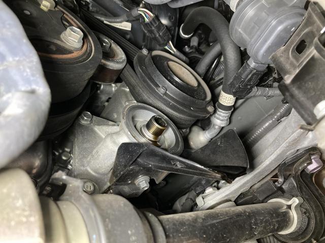 レクサス　ＬＳ　納車点検整備　京都府　京都市　輸入車　外車　修理　車検　メンテナンス　カスタム　タイヤ交換　オイル交換　宇治市　長岡京市　亀岡市　大津市　草津市　守山市　栗東市　茨木市　高槻市　奈良市