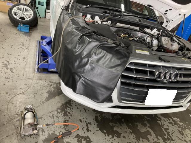 アウディ　Ｑ５　納車点検整備　車検整備　京都府　京都市　輸入車　外車　修理　車検　メンテナンス　カスタム　タイヤ交換　オイル交換　宇治市　長岡京市　亀岡市　大津市　草津市　守山市　栗東市　茨木市　高槻市　奈良市