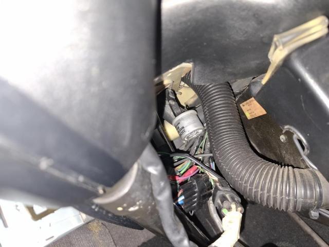 ローバー　ＭＩＮＩ　内装補修・修理　ミニクーパー　ウィンカーリレー　交換　京都府　京都市　輸入車　外車　修理　車検　メンテナンス　カスタム　タイヤ交換　宇治市　長岡京市　亀岡市　大津市　草津市　守山市　栗東市　茨木市　高槻市　奈良市