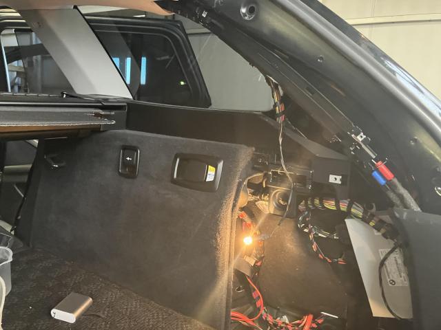 ＢＭＷ　５シリーズ　内装補修・修理　天張り補修　京都府　京都市　輸入車　外車　修理　車検　メンテナンス　カスタム　タイヤ交換　宇治市　長岡京市　亀岡市　大津市　草津市　守山市　栗東市　茨木市　高槻市　奈良市