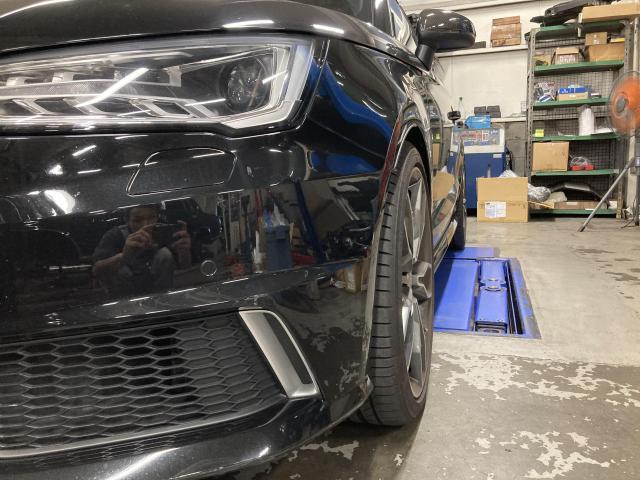 アウディ　Ｓ１　カスタム　ダウンサス　スペーサー　ローダウン　京都府　京都市　輸入車　外車　修理　車検　メンテナンス　カスタム　タイヤ交換　宇治市　長岡京市　亀岡市　大津市　草津市　守山市　栗東市　茨木市　高槻市　奈良市