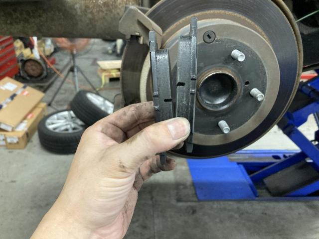 トヨタ　プリウスα　車検　京都府　京都市　輸入車　外車　修理　車検　メンテナンス　カスタム　タイヤ交換　宇治市　長岡京市　亀岡市　大津市　草津市　守山市　栗東市　茨木市　高槻市　奈良市