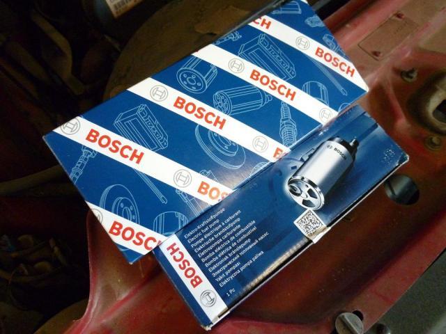 ボルボ　２４０ワゴン　燃料ポンプ交換　メンテナンス・日常点検 粕屋町　福岡市東区　博多区　中央区　南区　城南区　早良区　西区　新宮町　志免町　大野城市　太宰府市　春日市　糸島市　他地域のお客様も大歓迎です！ボルボ大歓迎です！
