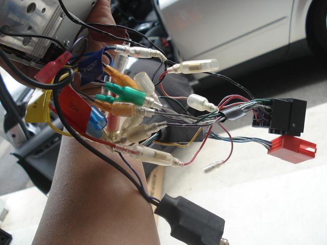 山形県酒田市、部品持込み作業、アウディＡ４のオーディオ・スピーカー交換作業。