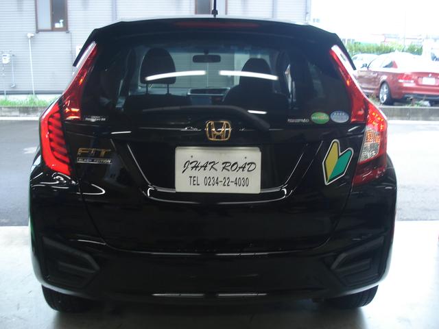 山形県酒田市、部品持込大歓迎ジャックロード、ホンダ・フィット、テールレンズ交換依頼。