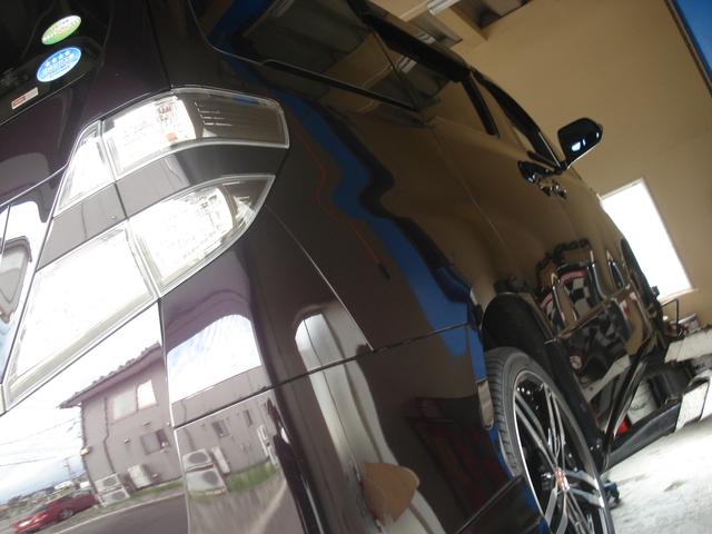 山形県酒田市、部品持込大歓迎ジャックロード、トヨタ・ヴェルファイアに部品持込みにてマフラー交換作業依頼。