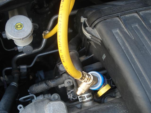 山形県酒田市、部品持込大歓迎ジャックロード、スズキ・スイフトにワコーズのＲＥＣＳとパワーエアコンプラスを施工。