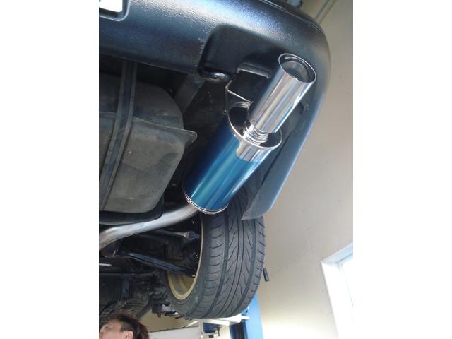 山形県酒田市部品持込大歓迎のジャックロード、日産フェアレディＺに柿本改マフラー交換