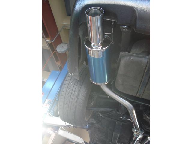 山形県酒田市部品持込大歓迎のジャックロード、日産フェアレディＺに柿本改マフラー交換