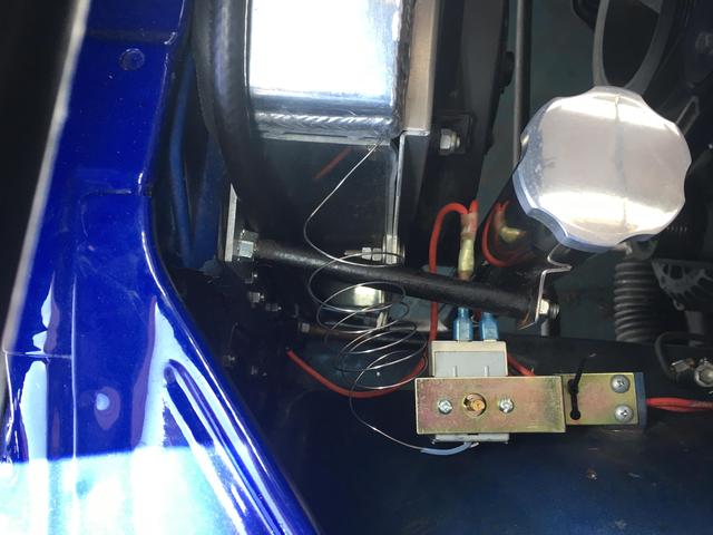 フェアレディＺ　Ｓ３０　オーバーヒート対策　ラジエター電動ファン　コントローラー　スイッチ

